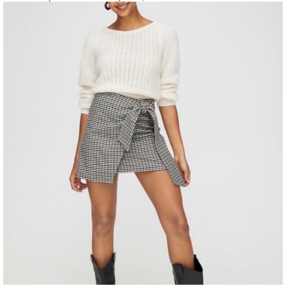 Aritzia Wilfred Wrap-Front Wool Cashmere Blend Mini Skirt Sz 2